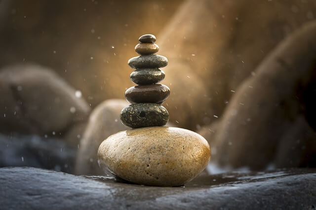 artistically-stacked-stones-640×427